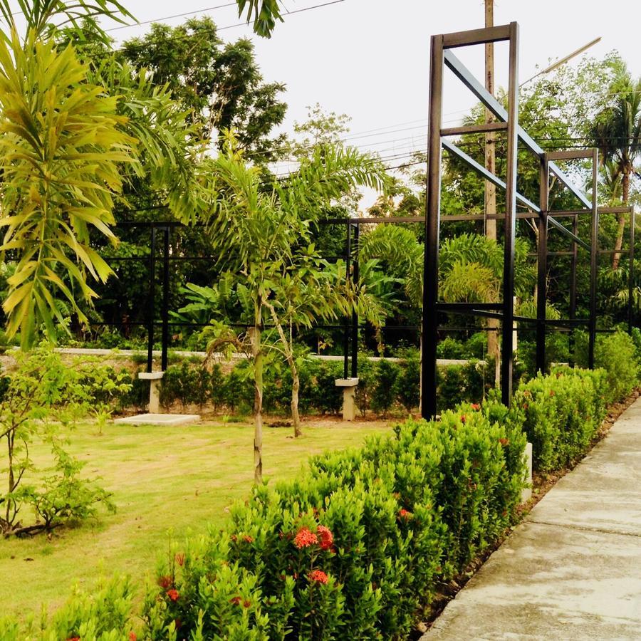 Wassana Sitdharma Guesthouse Trang Zewnętrze zdjęcie
