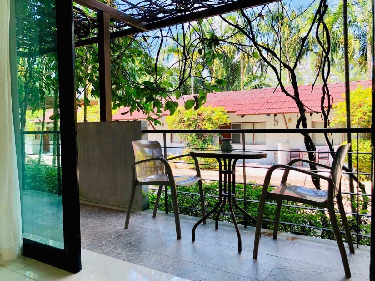 Wassana Sitdharma Guesthouse Trang Zewnętrze zdjęcie