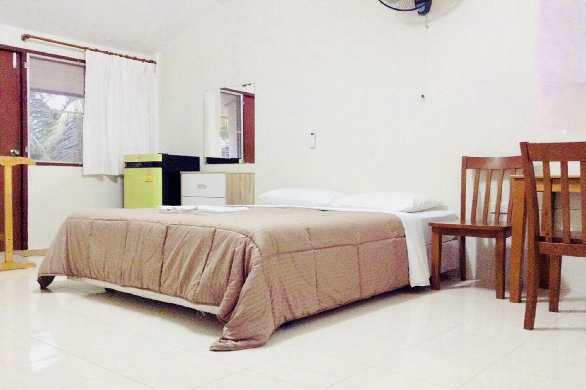 Wassana Sitdharma Guesthouse Trang Zewnętrze zdjęcie